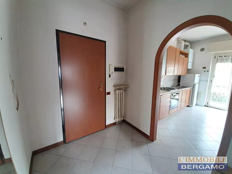 Immagine 1 di Appartamento in vendita  a Villa D'alme'