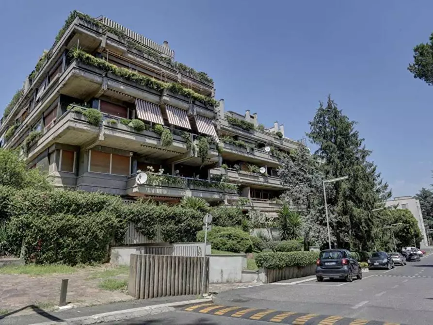Immagine 1 di Ufficio in affitto  in via della farnesina a Roma