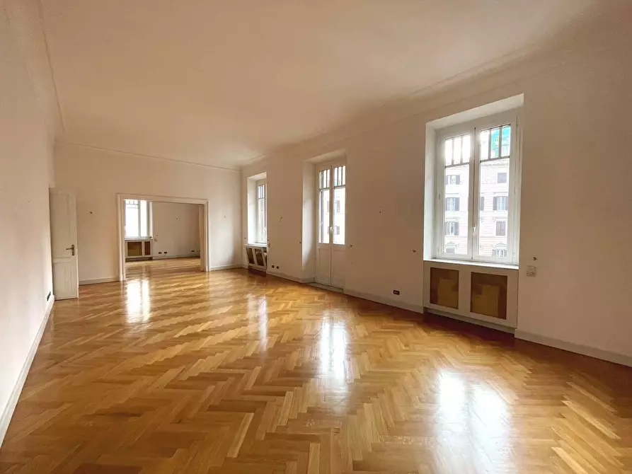 Immagine 1 di Appartamento in vendita  in via veneto a Roma
