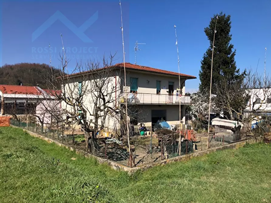 Immagine 1 di Villa in vendita  in VIA DEL CESTO a Figline E Incisa Valdarno
