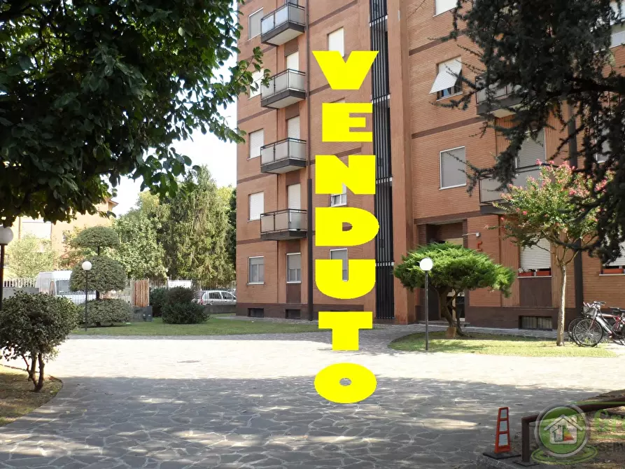 Immagine 1 di Appartamento in vendita  in via gramsci a Cambiago