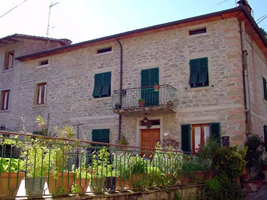Immagine 1 di Villa in vendita  in TALLA a Capolona