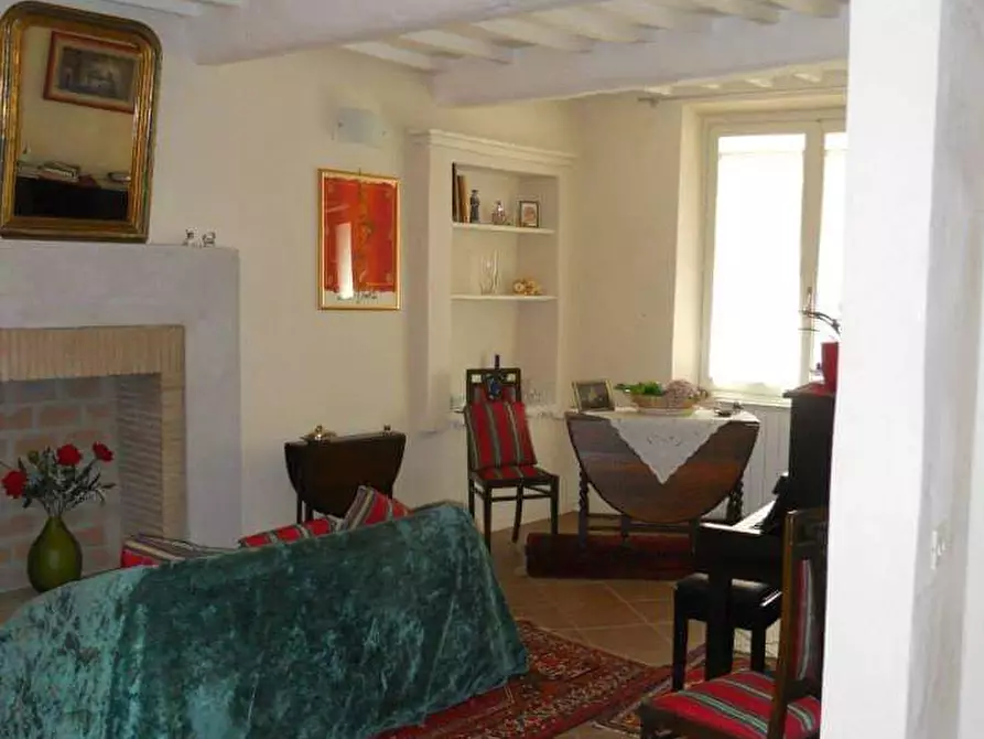 Immagine 1 di Villa in vendita  in via di MONTE SAN SAVINO a Monte San Savino