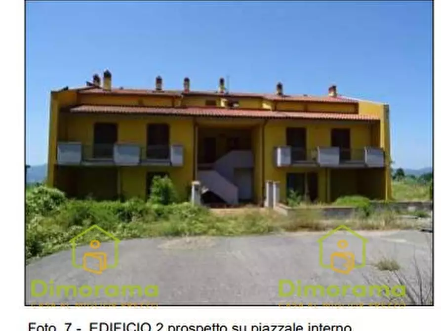 Immagine 1 di Palazzo in vendita  in Via Gino Sottili snc a Reggello