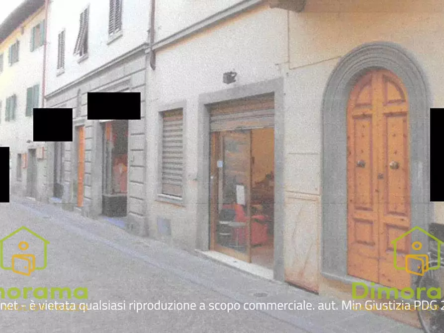 Immagine 1 di Negozio in vendita  in Via ROMA 13 a Greve In Chianti