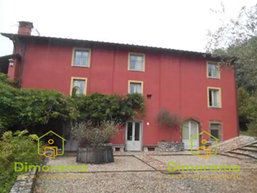 Immagine 1 di Villa in vendita  in località Sarrocchino - via Don Primo Mazzolari a Borgo A Mozzano