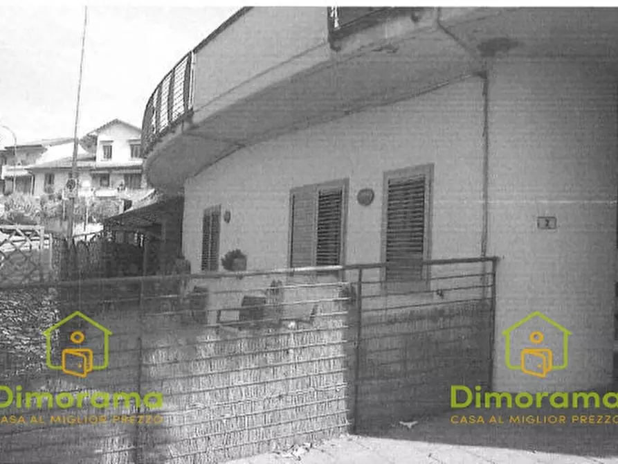 Immagine 1 di Appartamento in vendita  in VIA TITO SPERI 2 a Montemurlo
