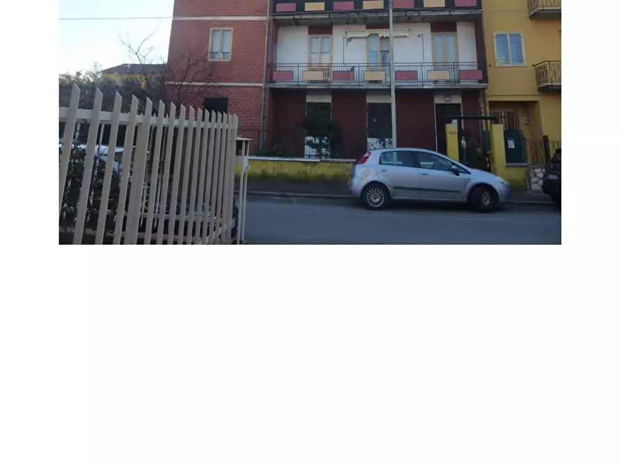 Immagine 1 di Appartamento in vendita  in Via Bligny  142 a Prato