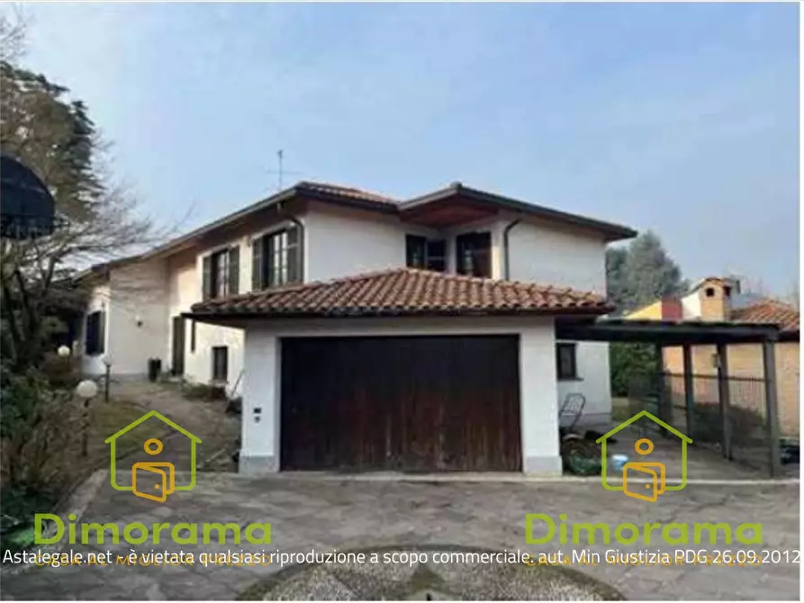 Immagine 1 di Villa in vendita  in Via Torino 10 a Solbiate Con Cagno