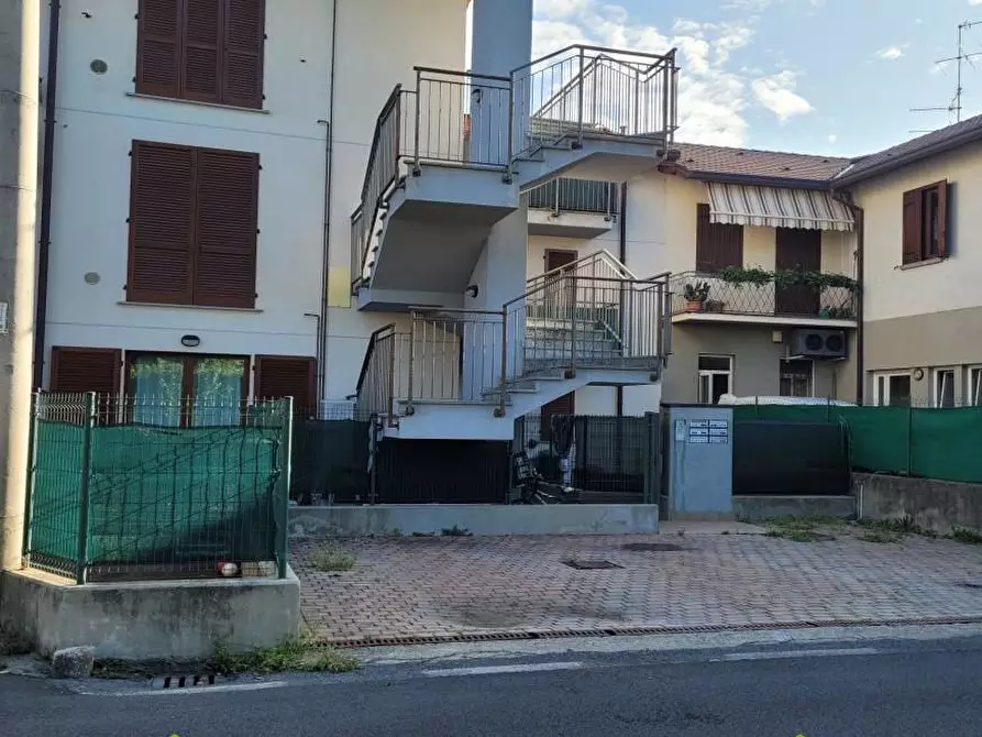 Immagine 1 di Appartamento in vendita  in Frazione Vighizzolo - Via Generale Antonio Cantore n. 20 a Cantu'