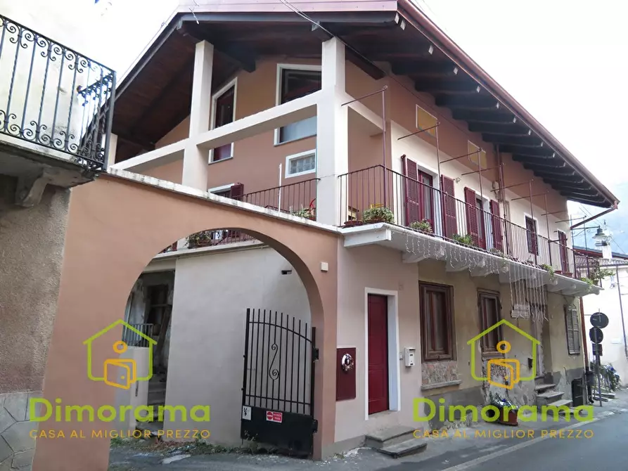 Immagine 1 di Appartamento in vendita  in via Romano e Luciano Barella 8 a Borgone Susa