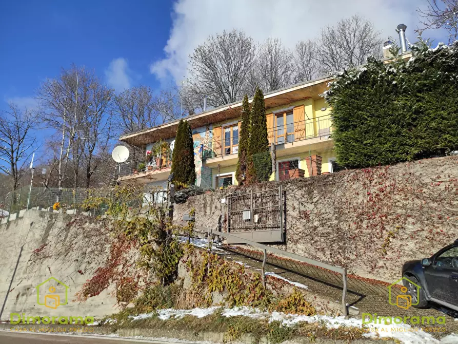Immagine 1 di Villa in vendita  in Borgata Chiappero n. 76 a Giaveno