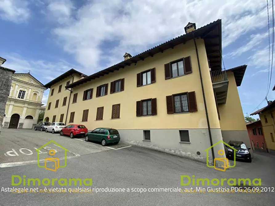 Immagine 1 di Appartamento in vendita  in Via XXIV Maggio n. 16/Piazza San Giovanni n. 6 a Occhieppo Superiore