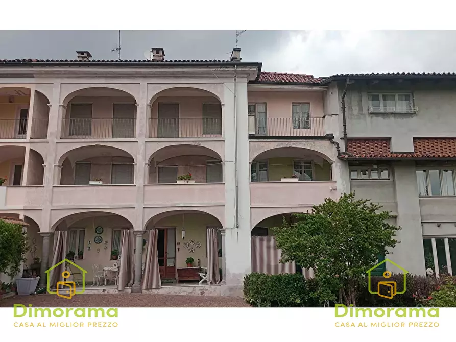 Immagine 1 di Appartamento in vendita  in Strada Barazzetto Vandorno 14 a Biella