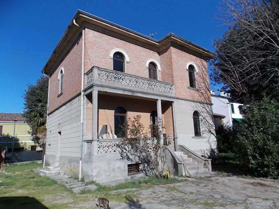 Immagine 1 di Villa in vendita  in via Circonvallazione 12 a Forlimpopoli