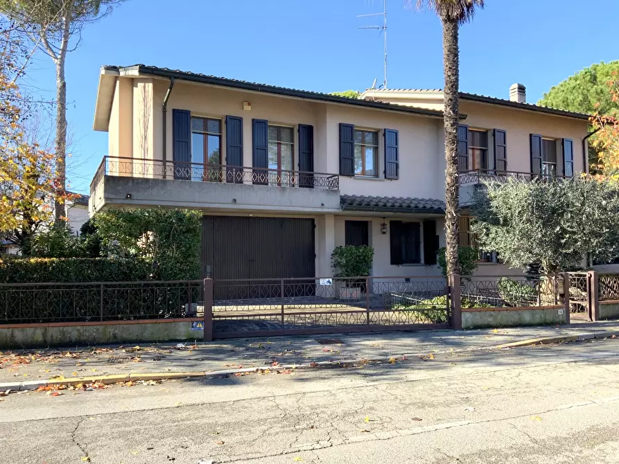Immagine 1 di Casa indipendente in vendita  in Via Pistocchi a Ravenna