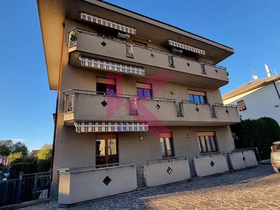 Immagine 1 di Appartamento in vendita  in Via Piemonte a Cantu'