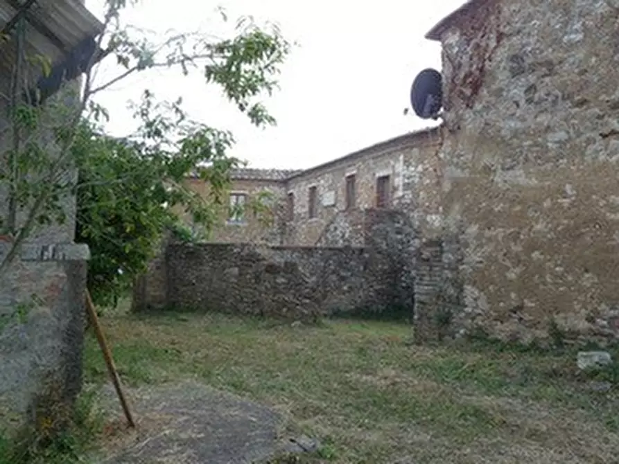 Immagine 1 di Villa in vendita  in PROSSIMITA' RAPOLANO TERME a Cetona