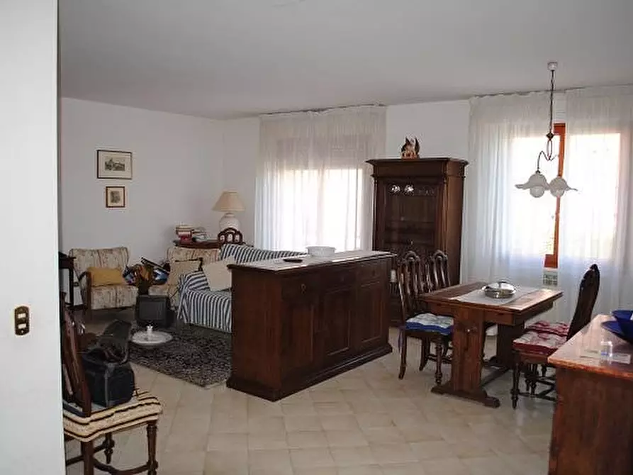 Immagine 1 di Appartamento in vendita  in Sinalunga a Sinalunga