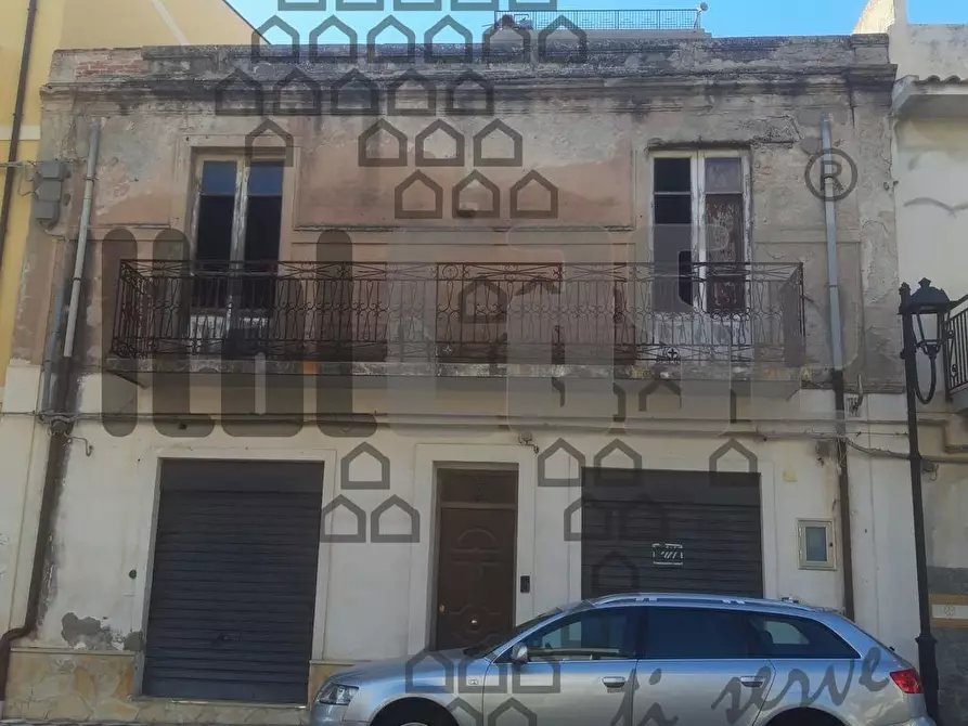 Immagine 1 di Appartamento in vendita  in PIAZZA DANTE a Villafranca Tirrena
