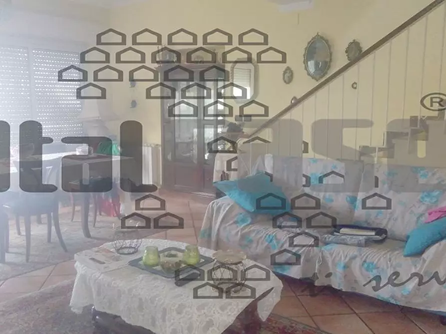 Immagine 1 di Villa in vendita  in Contrada Reginella due a Messina