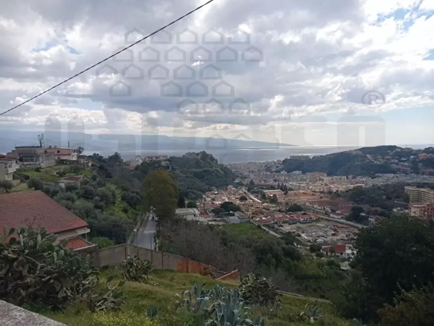 Immagine 1 di Villa in vendita  in VIA NOVIZIATO CASAZZA a Messina