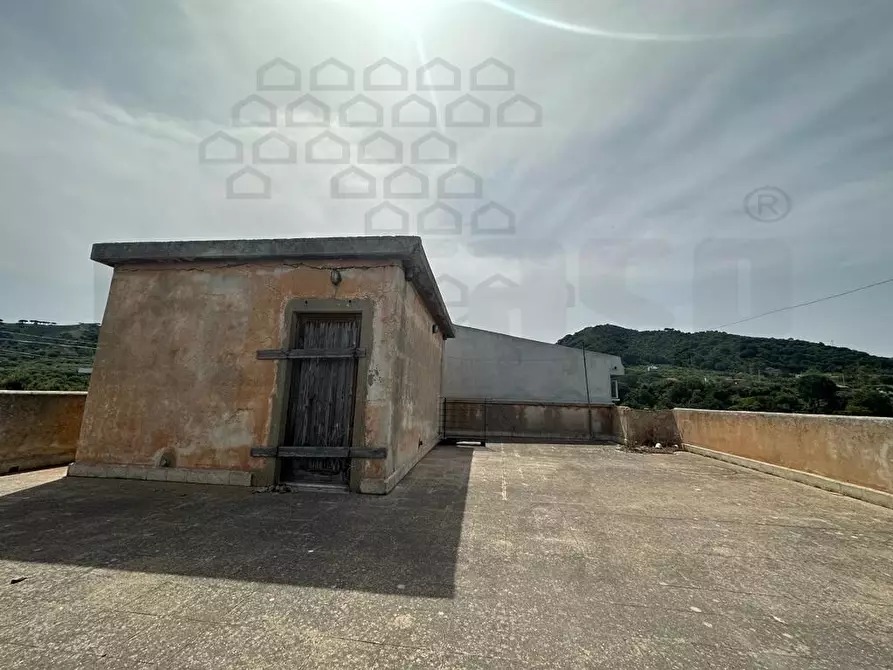 Immagine 1 di Villa in vendita  in Contrada Grancabella a Messina