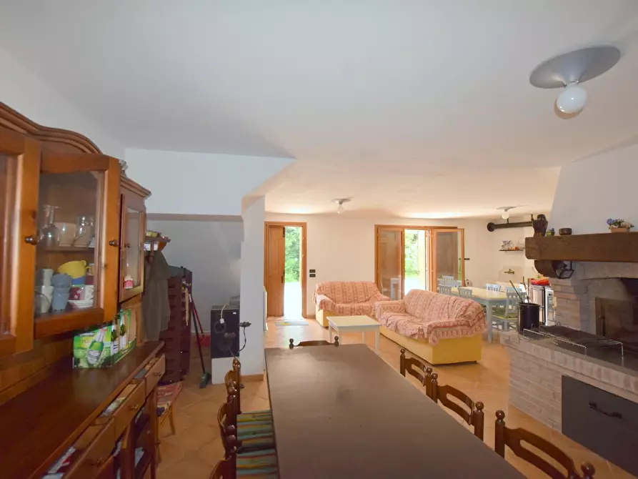 Immagine 1 di Appartamento in vendita  a Valdobbiadene