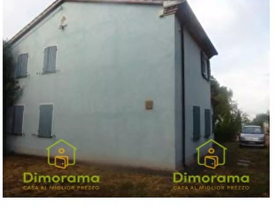 Immagine 1 di Villa in vendita  in Via Garampa n. 2230 a Cesena