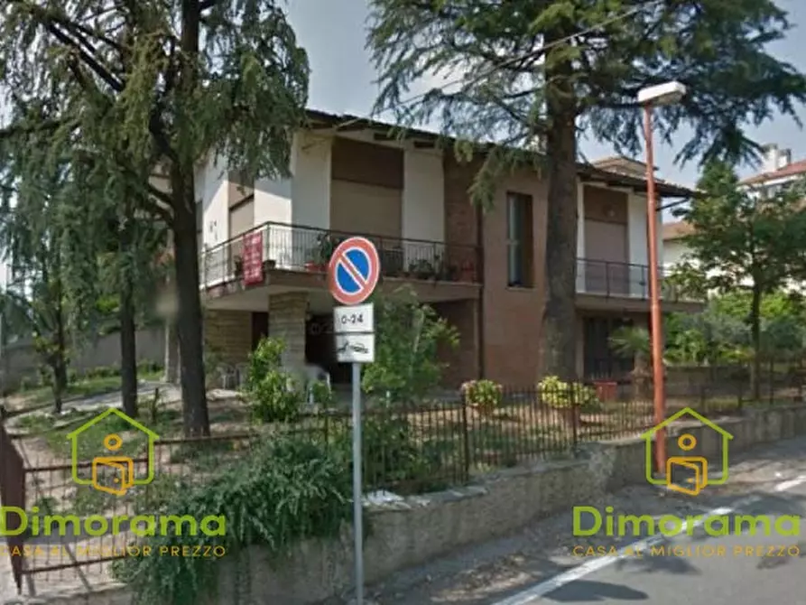 Immagine 1 di Villa in vendita  in Via Fiorenzuola angolo Via Bottego a Cesena