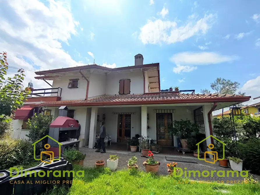 Immagine 1 di Villa in vendita  in via Kennedy 1 a Montescudo-Monte Colombo