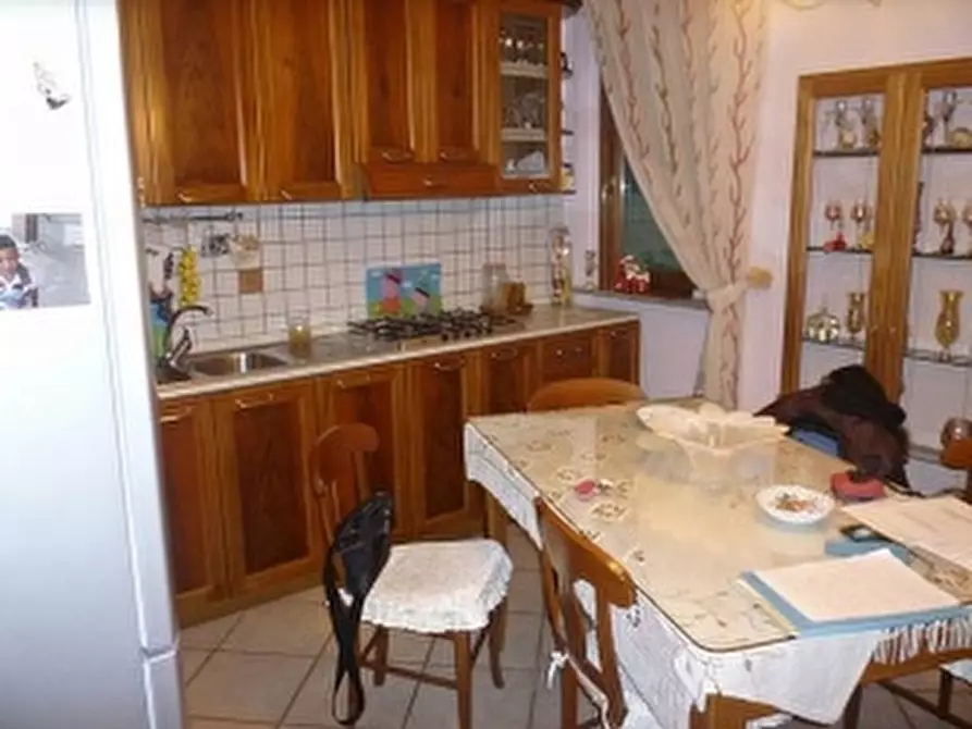 Immagine 1 di Appartamento in vendita  in VIA ENRICO DE NICOLA a Cancello Ed Arnone