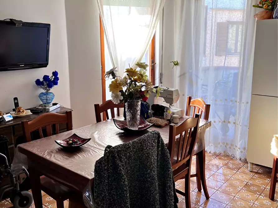 Immagine 1 di Appartamento in vendita  in VIA DEL MARE a Pozzuoli