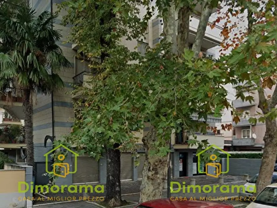 Immagine 1 di Appartamento in vendita  in Viale Amerigo Vespucci  35 a Pescara