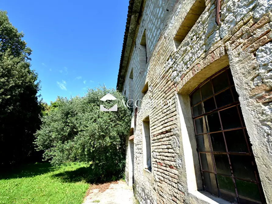 Immagine 1 di Rustico / casale in vendita  a Cordignano