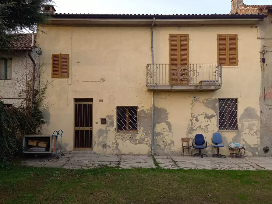 Immagine 1 di Villa in vendita  a Albuzzano