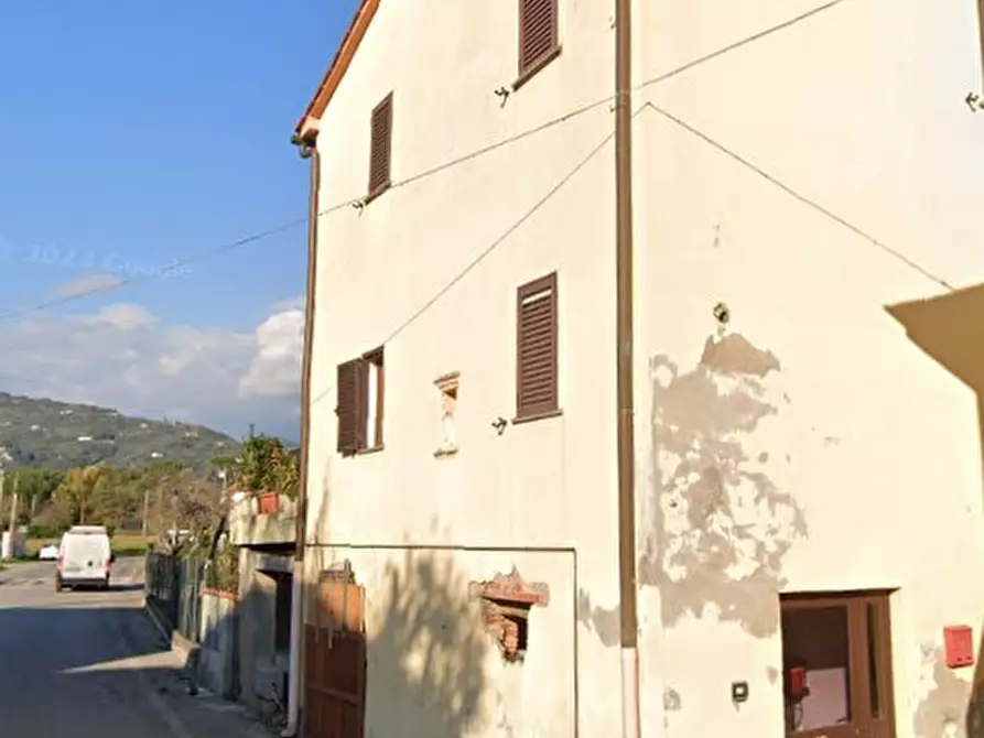 Immagine 1 di Appartamento in vendita  in Via Aldo Moro  97 a Pescia