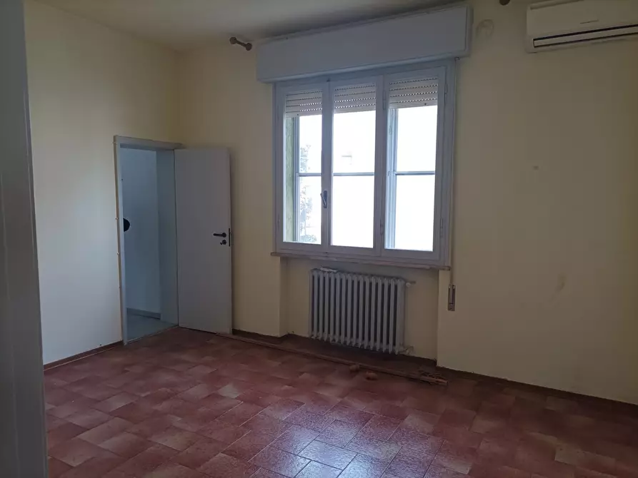 Immagine 1 di Appartamento in vendita  in via cilla a Ravenna