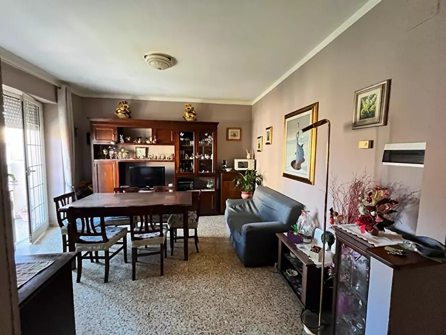 Immagine 1 di Appartamento in vendita  a Pitigliano