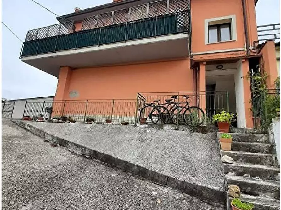 Immagine 1 di Appartamento in vendita  in Frazione Rosciano - Via Forcolo 47 a Fano