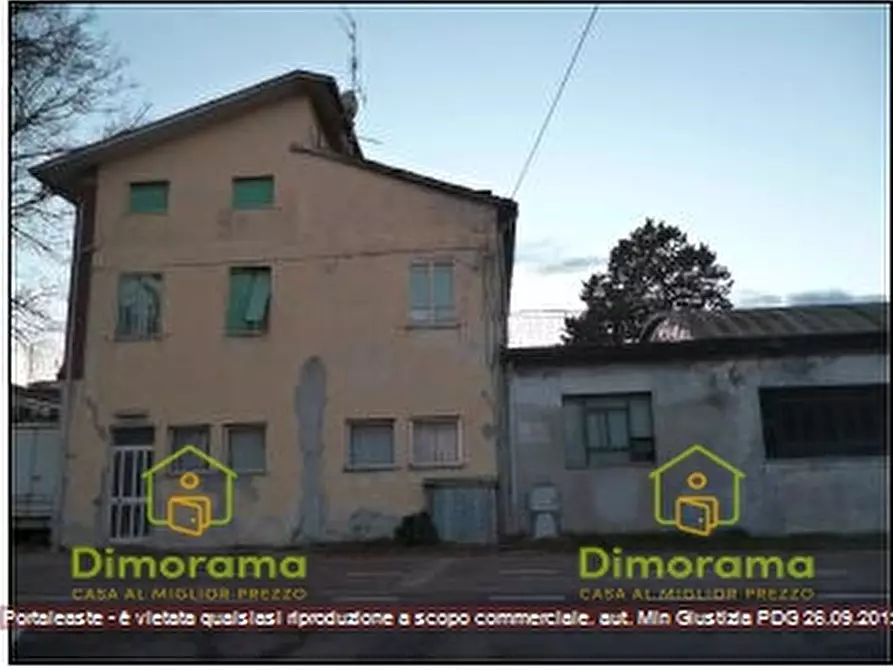 Immagine 1 di Appartamento in vendita  in Localita' Villa Ceccolini - Via Lago Maggiore 228 a Pesaro
