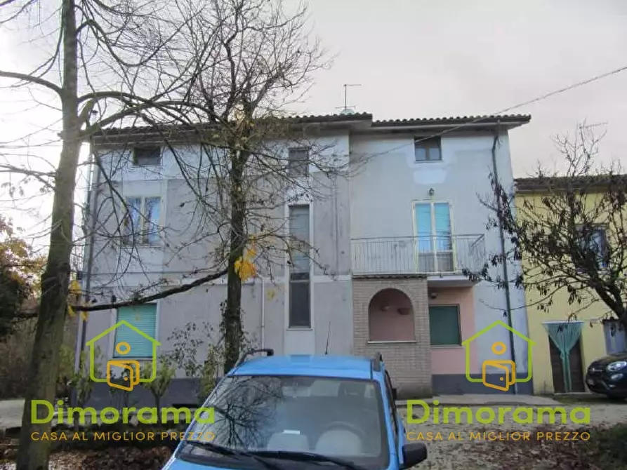 Immagine 1 di Appartamento in vendita  in Via Ponte della Simonetta 1 a Pergola