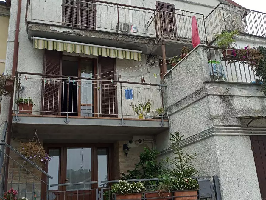 Immagine 1 di Appartamento in vendita  in Via a Montelabbate