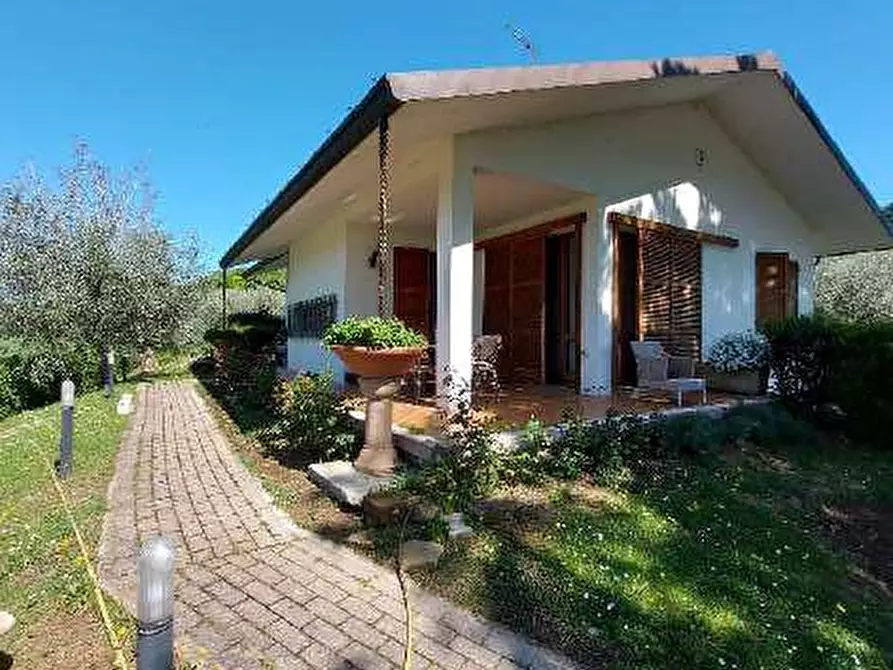 Immagine 1 di Villa in vendita  in Via Ghetto 7 a Gradara