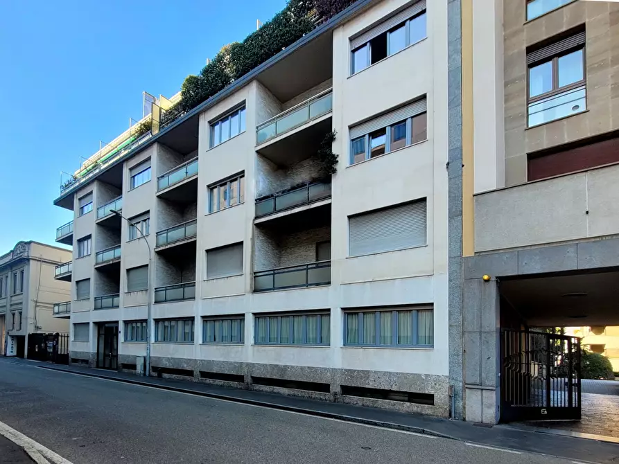 Immagine 1 di Appartamento in vendita  in Via Rubini a Como