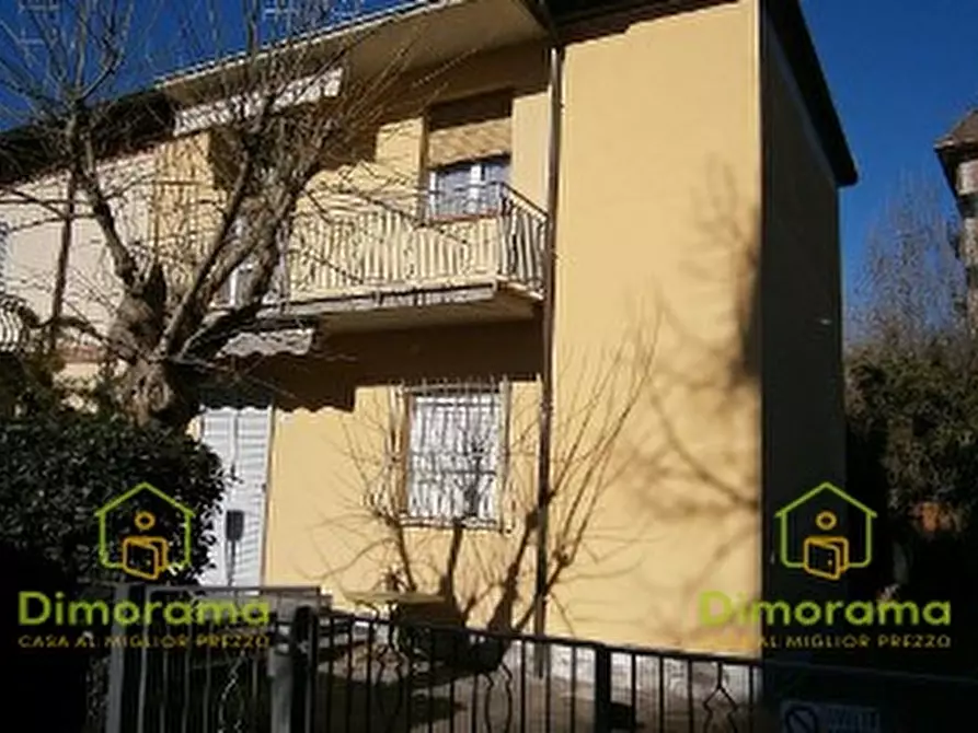 Immagine 1 di Appartamento in vendita  in via Miramare  19 a Cervia