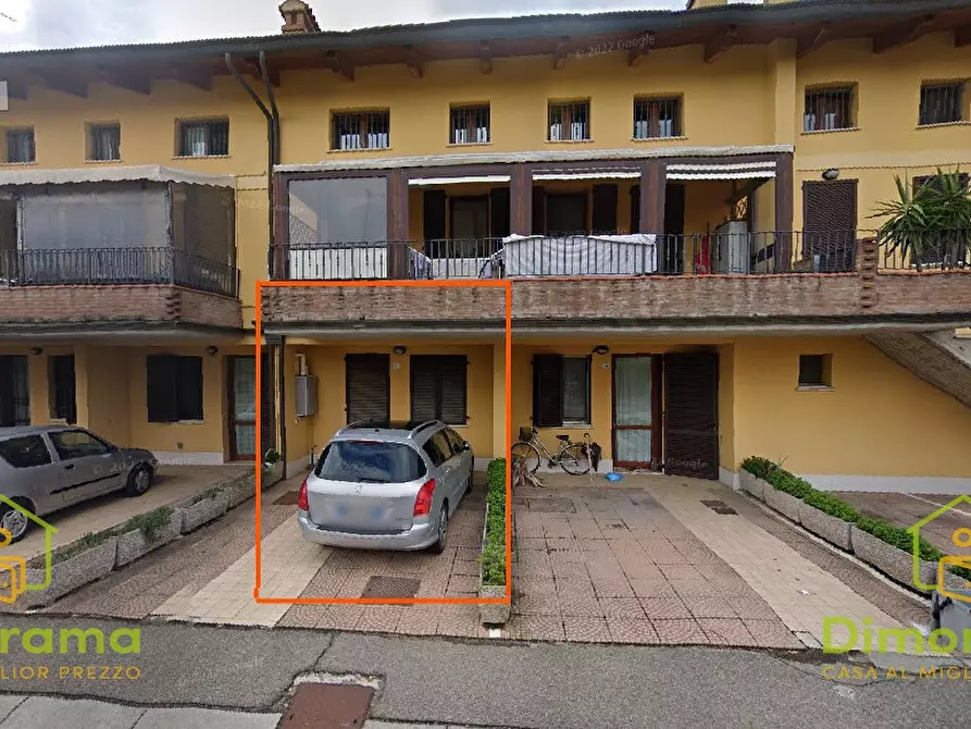 Immagine 1 di Appartamento in vendita  in Porto Fuori  Via Renata Vigan?  24 a Ravenna