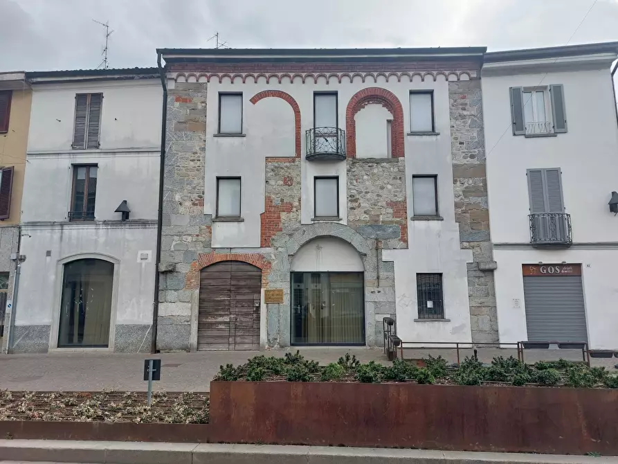 Immagine 1 di Villa in vendita  in Piazza Roma 62 a Mariano Comense