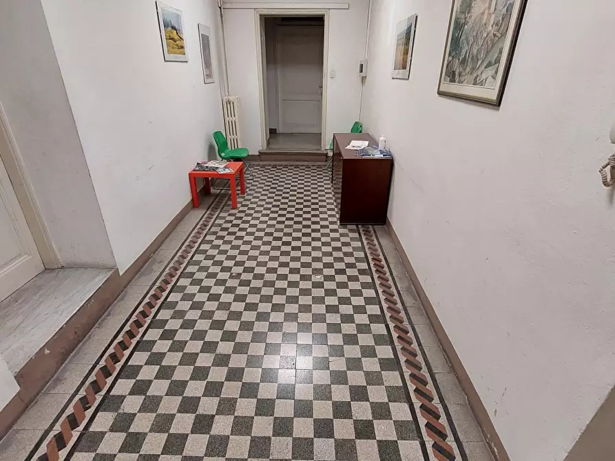 Immagine 1 di Ufficio in vendita  a Arezzo
