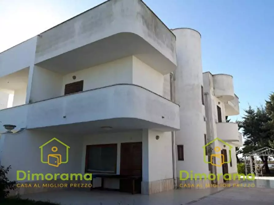Immagine 1 di Villa in vendita  in Ippocampo  viale Azzurro a Manfredonia